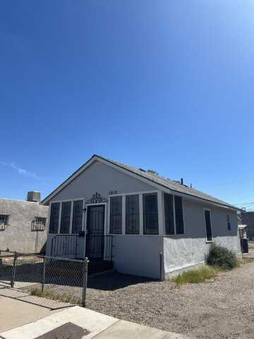 1512 3rd Street NW, Albuquerque, NM 87102