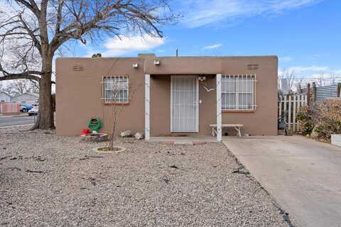 403 Tennessee Street NE, Albuquerque, NM 87108