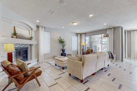 9212 DEL WEBB Lane NW, Albuquerque, NM 87120