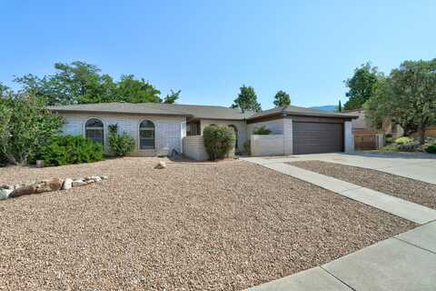 9601 Admiral Dewey Avenue NE, Albuquerque, NM 87111