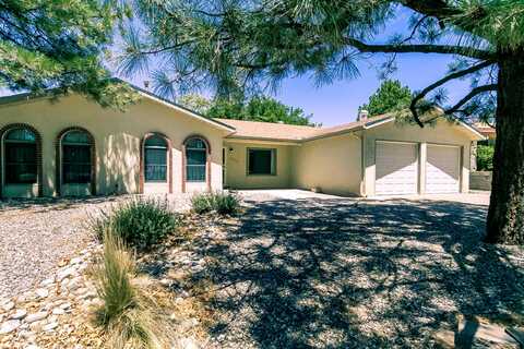 3625 Erbbe Street NE, Albuquerque, NM 87111