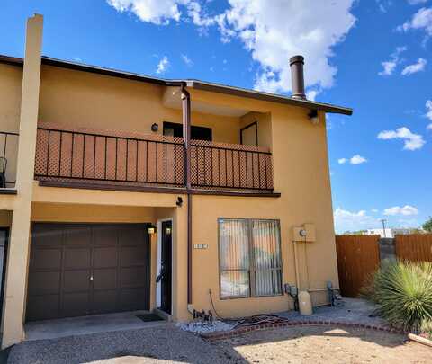 197 Vista Point Court NE, Albuquerque, NM 87123