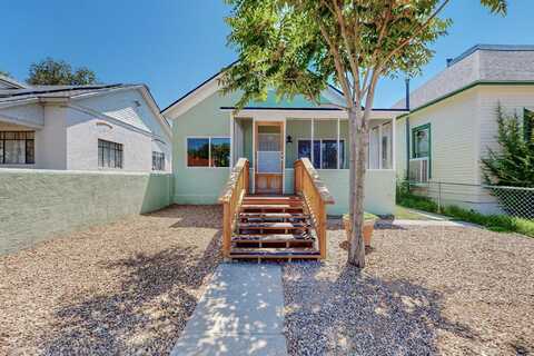 620 Edith Boulevard SE, Albuquerque, NM 87102