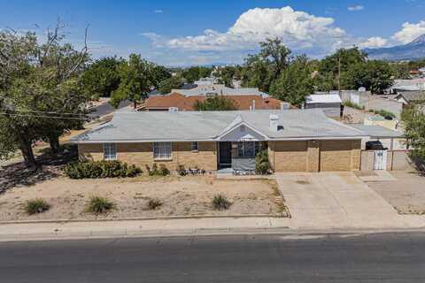 636 Florida Street SE, Albuquerque, NM 87108