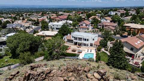 13616 CRESTED BUTTE Drive NE, Albuquerque, NM 87112