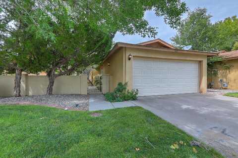 429 Rock Creek Park Avenue NE, Albuquerque, NM 87123