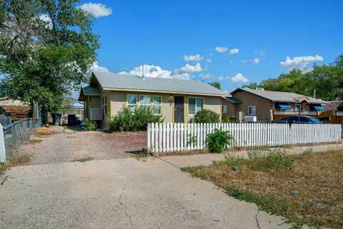 412 Harvard Drive SE, Albuquerque, NM 87106