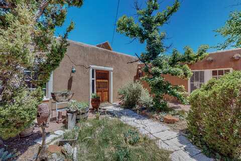 5949 GUADALUPE Trail NW, Albuquerque, NM 87107