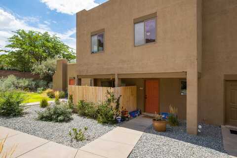 2900 VISTA DEL REY NE, Albuquerque, NM 87112