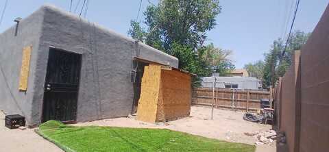 412 Tennessee Street NE, Albuquerque, NM 87108