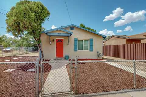 1205 11th Street NW, Albuquerque, NM 87104