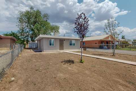 210 Vermont Street NE, Albuquerque, NM 87108