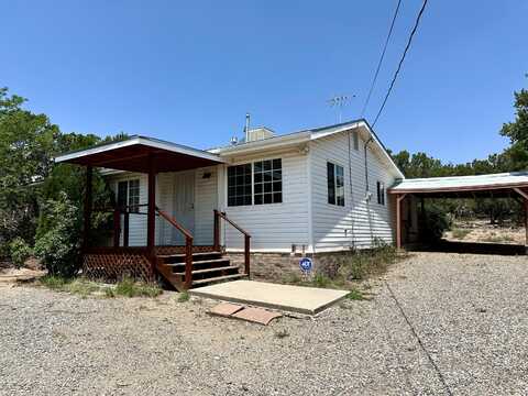 275 Sedillo Hill Road, Tijeras, NM 87059