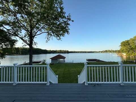 1382 S LAKESHORE DR, LOUISA, VA 23093