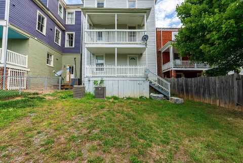 822 W BEVERLEY ST, STAUNTON, VA 24401