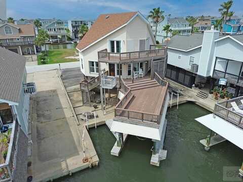 1005 Long Reach Drive, Tiki Island, TX 77554