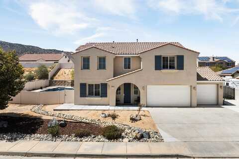 41713 Chardonnay Avenue, Palmdale, CA 93551