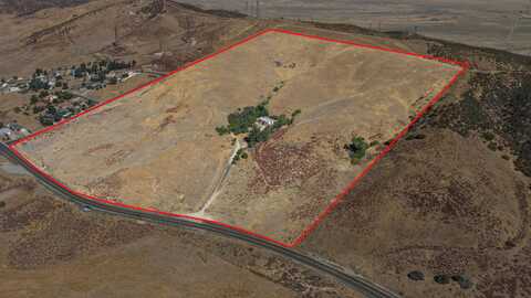 13113 Johnson Road, Lake Hughes, CA 93532