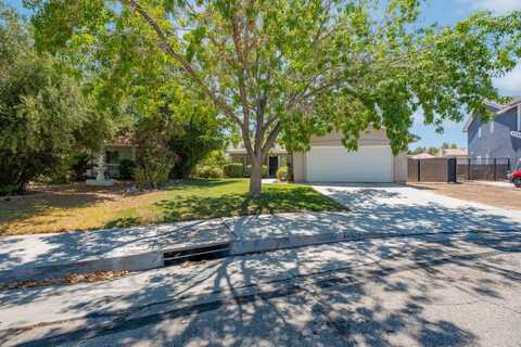 44628 Shadowcrest Drive, Lancaster, CA 93536