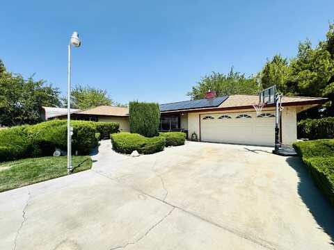 1515 Avenue O-12, Palmdale, CA 93551