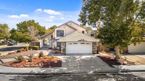 43332 W 33rd Street, Lancaster, CA 93536