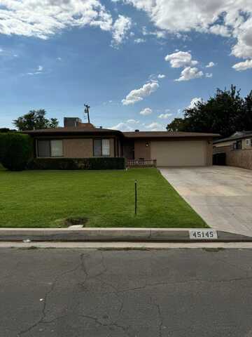 45145 Harlas Avenue, Lancaster, CA 93534