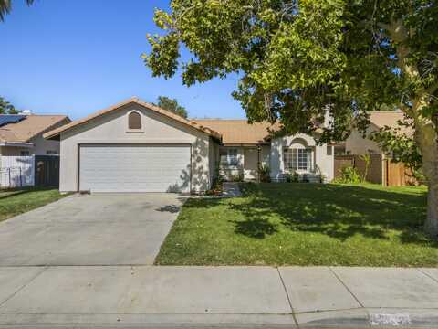 38620 La Mancha Court, Palmdale, CA 93550