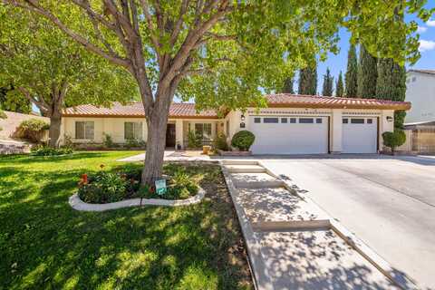 2800 Gus Court, Lancaster, CA 93536