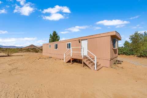 4458 Dobbs Road, Mojave, CA 93501