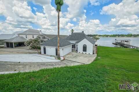 7922 False River Rd, Oscar, LA 70762