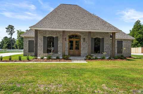 7294 Riverbank Dr, Denham Springs, LA 70706