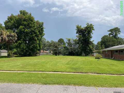 9467 Redwood Dr, Baton Rouge, LA 70814