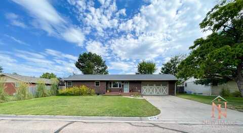 804 E Edwards Street, Garden City, KS 67846