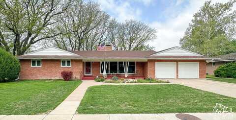 703 Center Street, Garden City, KS 67846