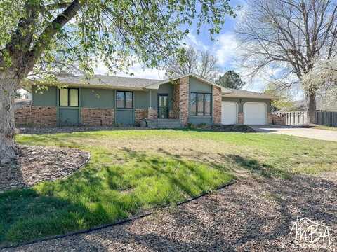 104 Cambridge Court, Garden City, KS 67846