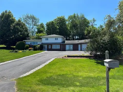 10811 CAROL Lane, North East, PA 16428