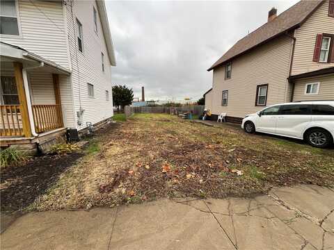 1138 W 20TH Street, Erie, PA 16502