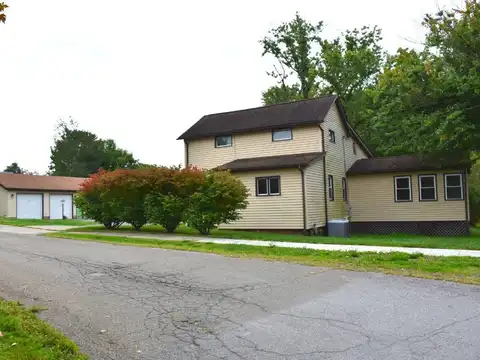 130 W SCHOOL Drive, Linesville, PA 16424