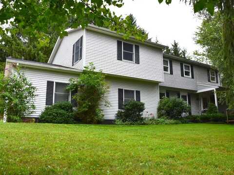 22460 HODGES Lane, Cambridge Springs, PA 16403