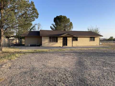 444 Place Road, Socorro, TX 79927