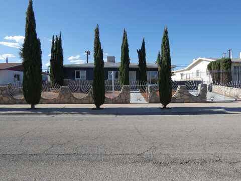 7521 Benson Drive, El Paso, TX 79915