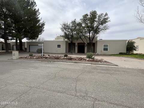 840 LAKEWAY Drive, El Paso, TX 79932