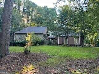 8374 Carlton, Riverdale, GA 30296