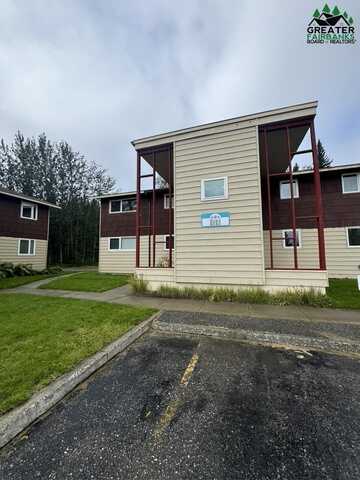 658 FAIRBANKS STREET, Fairbanks, AK 99709