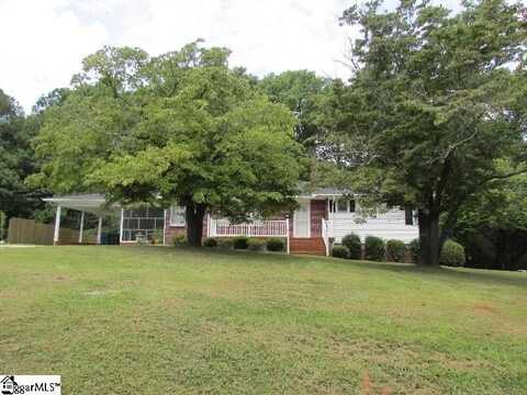 17 E Summit Drive, Ware Shoals, SC 29692