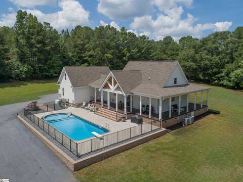 125 Holland Ford Road, Pelzer, SC 29669