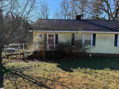 26 Renno Road, Clinton, SC 29325