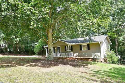 126 Cannon Circle, Wellford, SC 29385