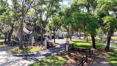 169 Fifty Oaks Lane, Saint Simons Island, GA 31522