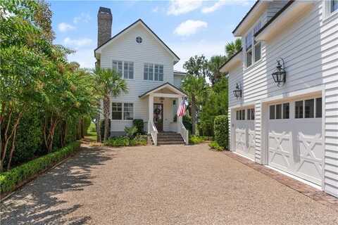 114 Yacht Club Drive, Saint Simons Island, GA 31522